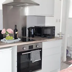 Vion - King Suites Apartamento Aberdeen
